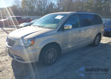 2016 Chrysler Town & Country Touring L z USA, uszkodzony, nr VIN 2C4RC1CG3GR133171